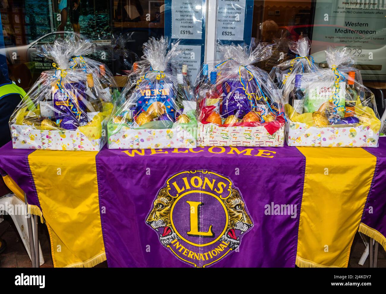 Budleigh Lions Osterverlosung Geld für gute lokale Zwecke sammeln. Die Preise. Stockfoto