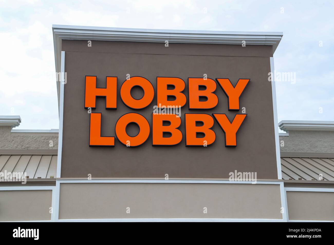 Selinsgrove, Usa. 14. April 2022. Das Logo für die Hobby-Lobby, das im Laden des Kunsthandwerkshändlers in der Susquehanna Valley Mall zu sehen ist. (Foto von Paul Weaver/SOPA Images/Sipa USA) Quelle: SIPA USA/Alamy Live News Stockfoto