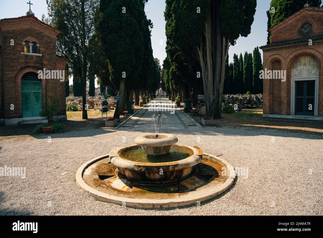 Venedig, Italien - Sep, 2021: Architektur im Cimitero di San Michele, Venedig. Hochwertige Fotos Stockfoto