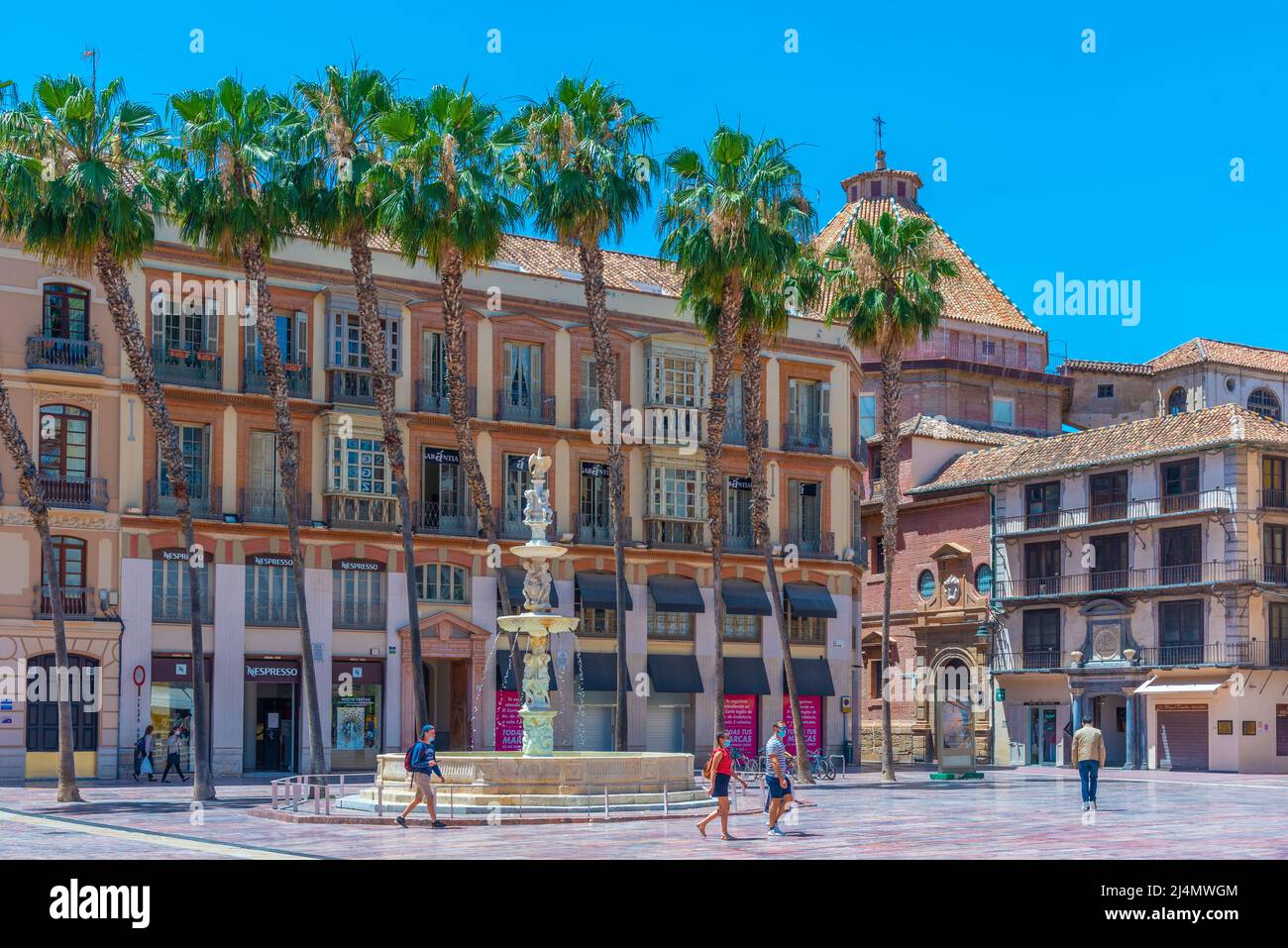 Malaga, Spanien, 24. Mai 2021: Plaza de la Constitucion in der spanischen Stadt Malaga Stockfoto