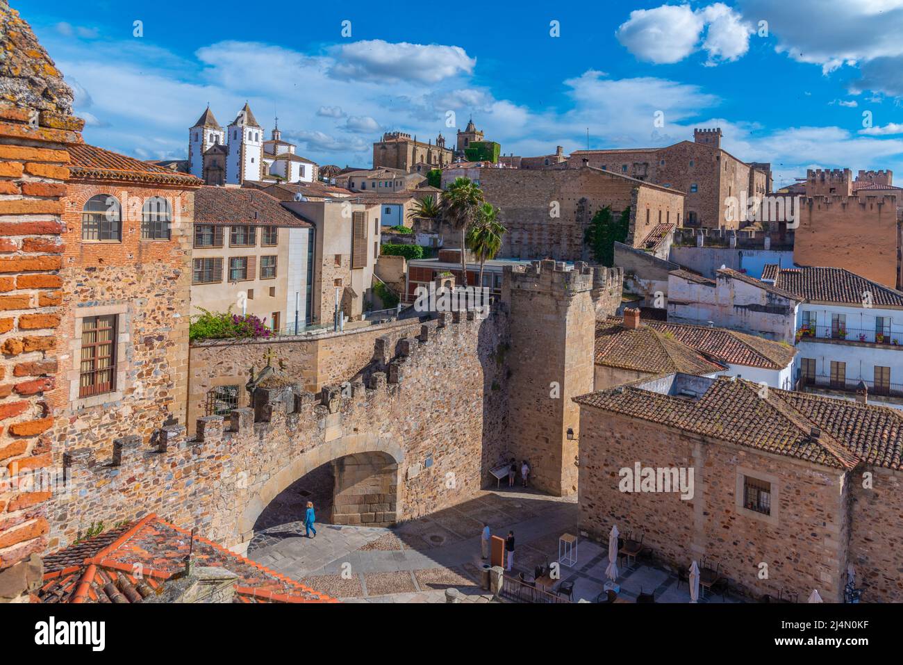 Arco de la estrella Tor in der spanischen Stadt Caceres Stockfoto