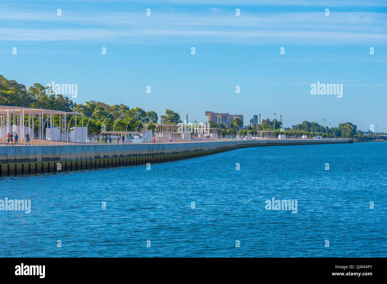 Paseo de la Rio in der spanischen Stadt Huelva Stockfoto