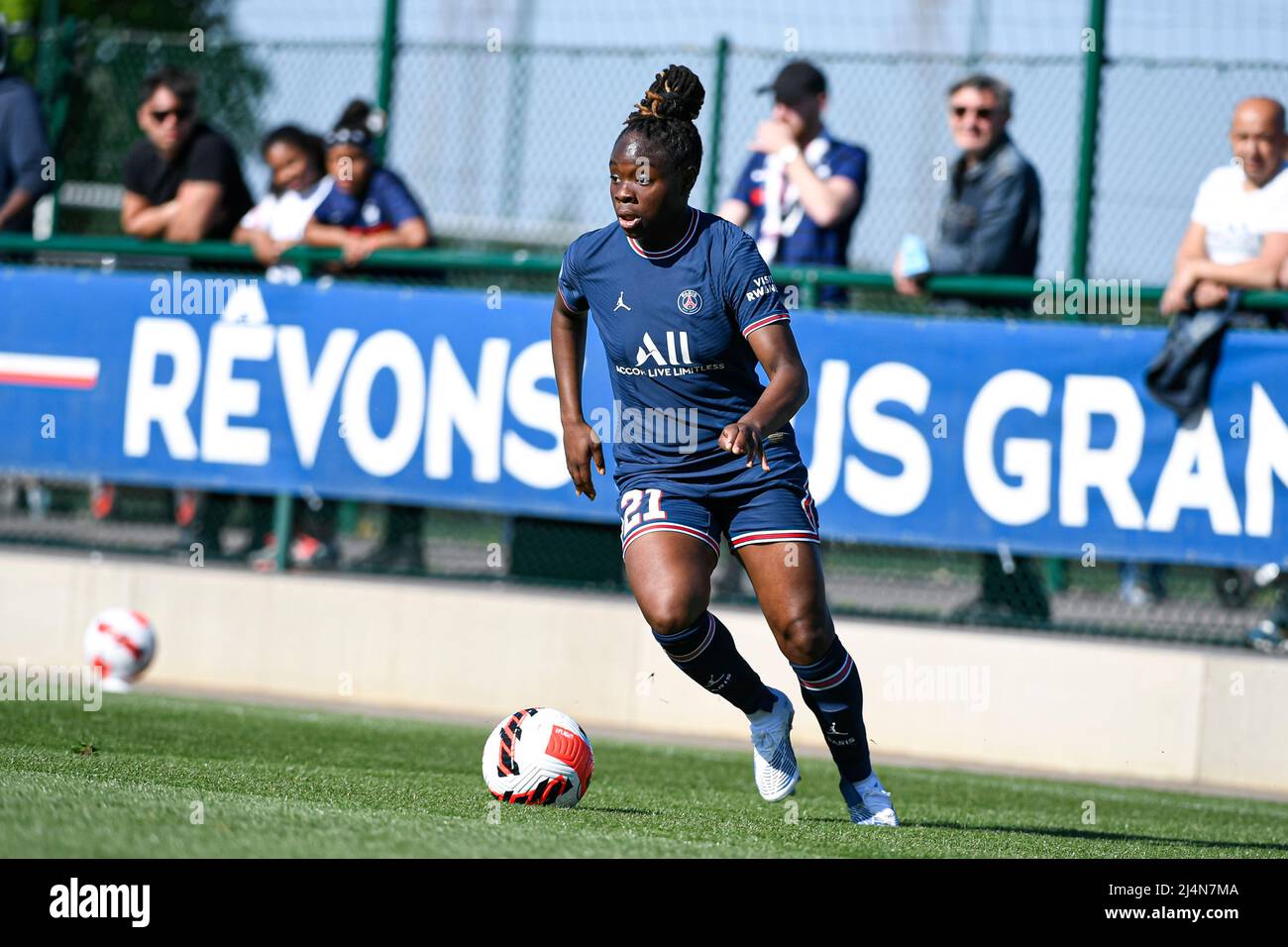 Saint-Germain-en-Laye, Frankreich. 16. April 2022. Sandy Baltimore von PSG während der französischen Frauenmeisterschaft D1 Arkema Fußballspiel zwischen Paris Saint-Germain (PSG) und GPSO 92 Issy am 16. April 2022 im Georges Lefevre Stadion in Saint-Germain-en-Laye, Frankreich. Kredit: Victor Joly/Alamy Live Nachrichten Stockfoto