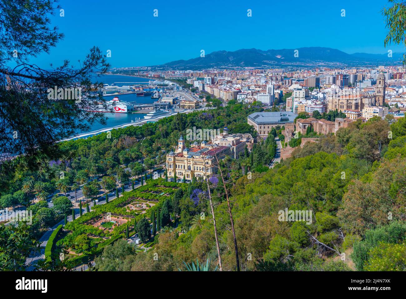 Rathaus und Kathedrale in Malaga, Spanien Stockfoto