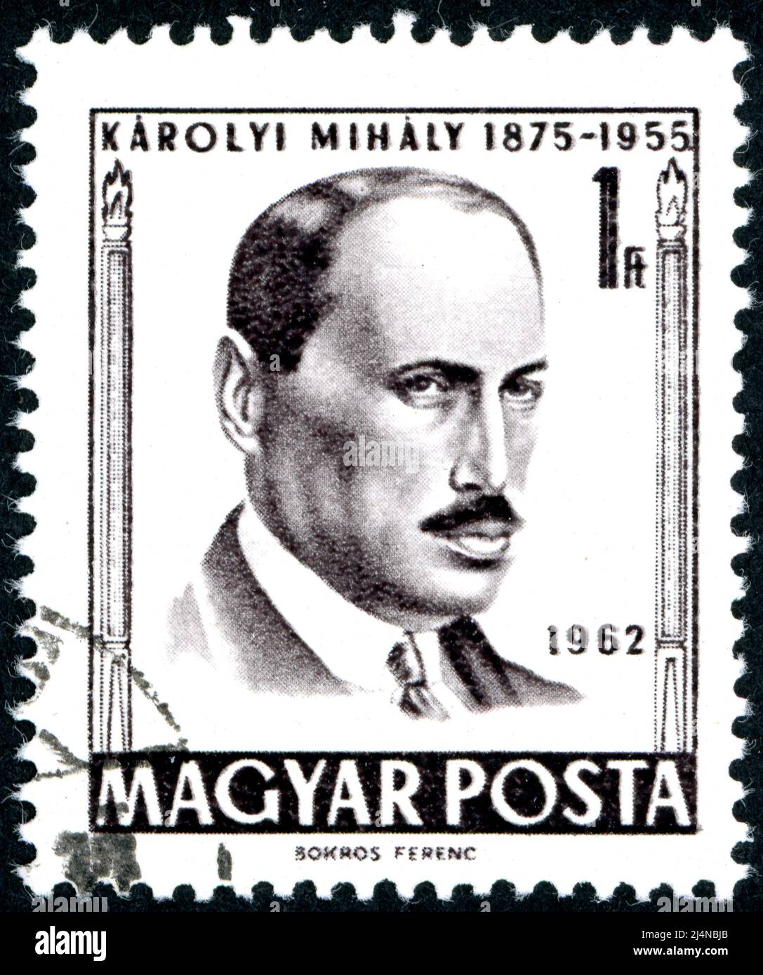 UNGARN - UM 1962: Briefmarke gedruckt in Ungarn, zeigt Porträt eines ungarischen Politikers Mihaly Karolyi, um 1962 Stockfoto