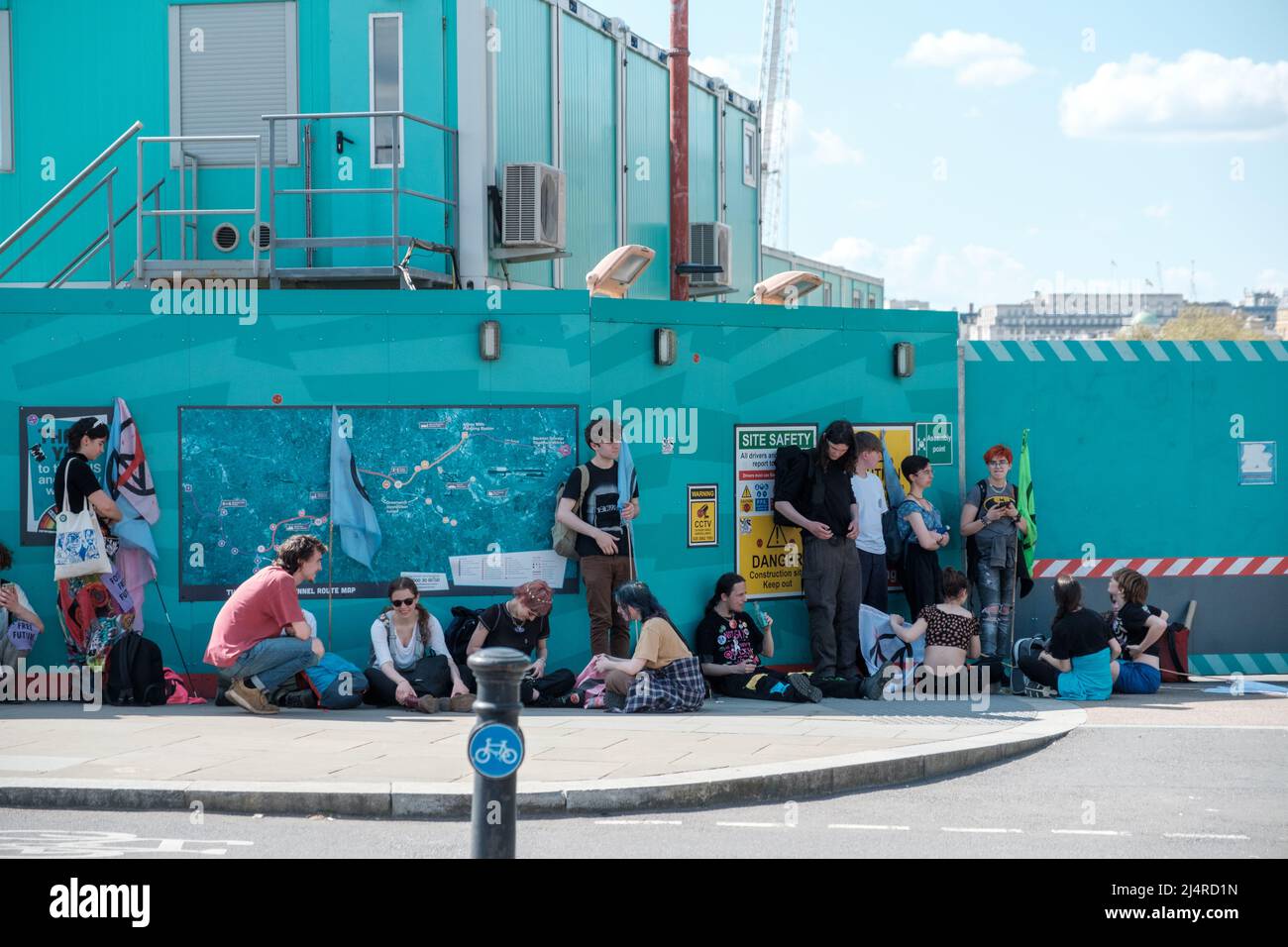 XR verpflichtet sich, in London vier Brücken zu übernehmen, darunter Westminster, Lambeth, Waterloo & Blackfriars Bridge und die Front der Tate Modern Stockfoto