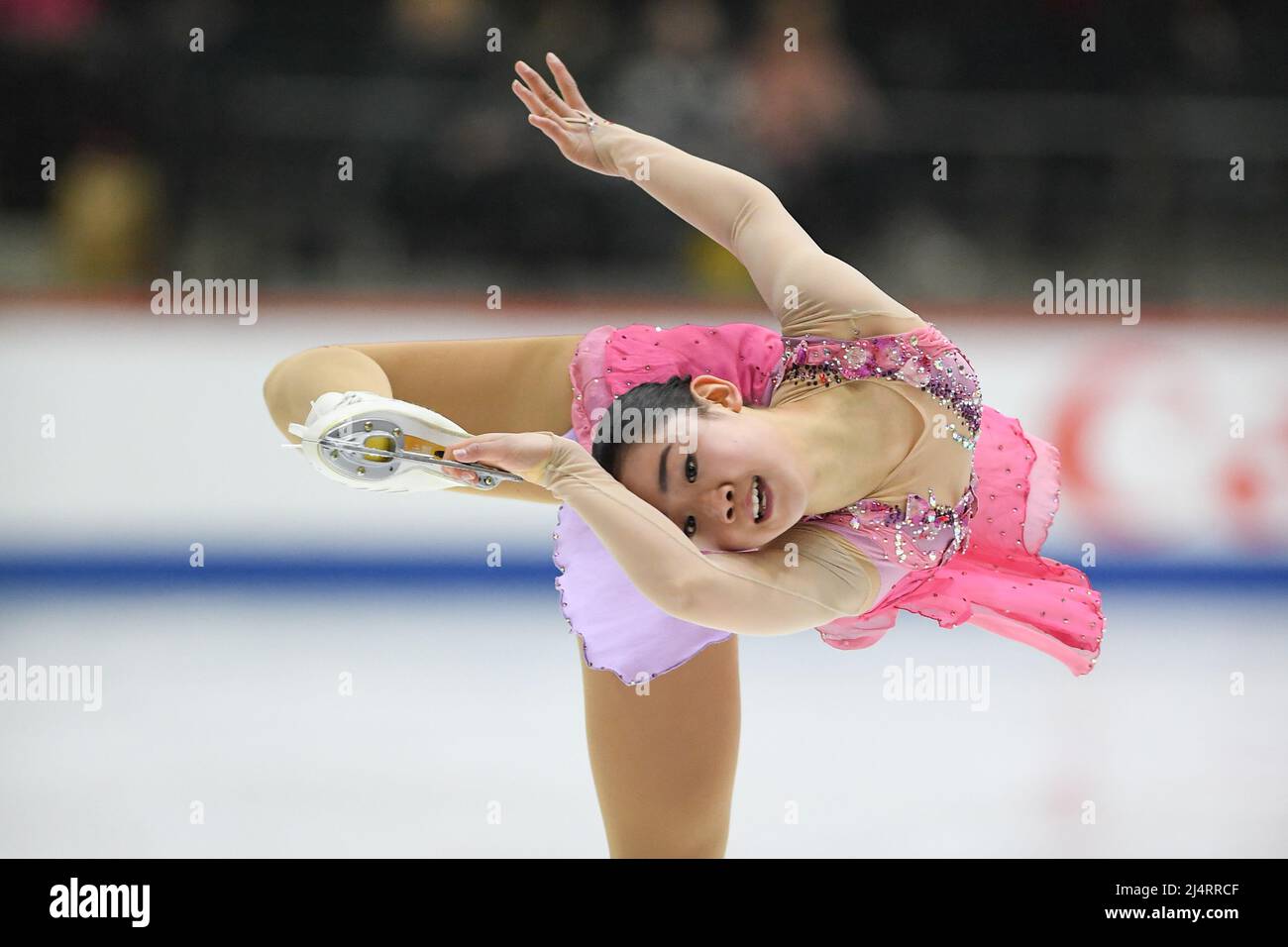 Clare SEO (USA), während des Freilaufens der Frauen, bei den ISU-Junioren-Eiskunstlauf-Weltmeisterschaften 2022, in der Tondiraba Ice Hall, am 17. April 2022 in Tallinn, Estland. Quelle: Raniero Corbelletti/AFLO/Alamy Live News Stockfoto