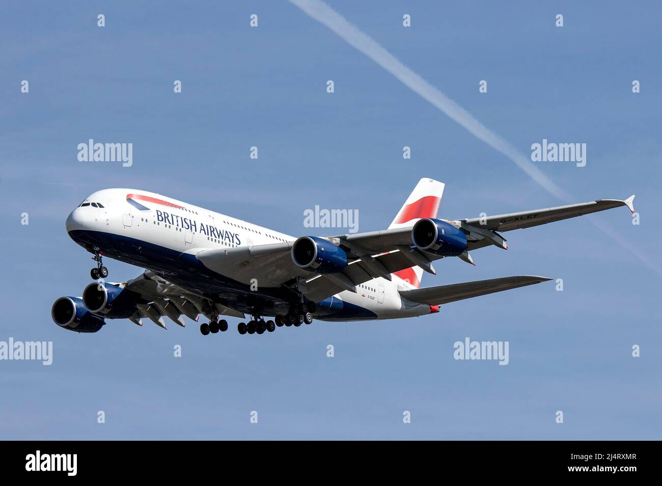 British Airways Airbus A380 G-XLEF landet am Flughafen London Heathrow 15.. April 2022 Stockfoto
