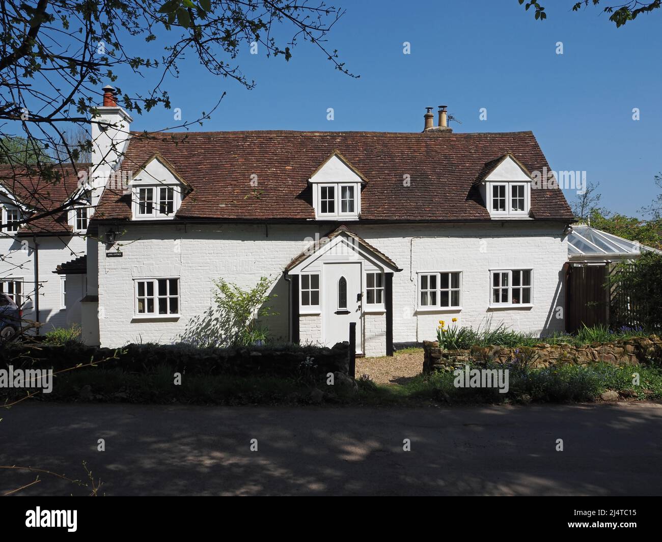 Weißes Landhaus in Ryarsh Kent Stockfoto
