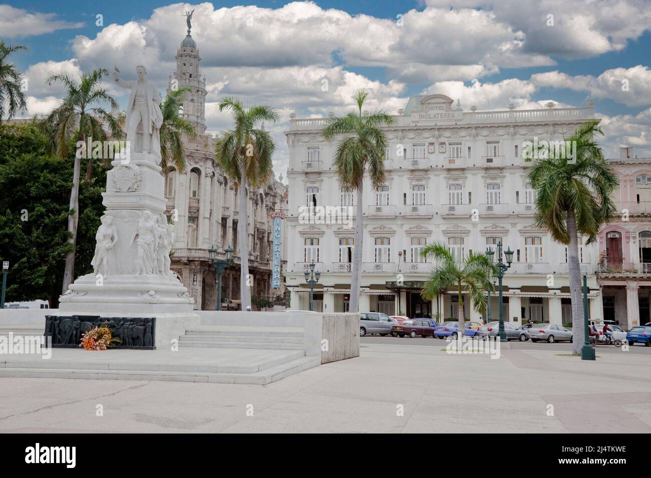 Kuba, Havanna. Statue von José Marti, vor dem Inglaterra Hotel. Stockfoto