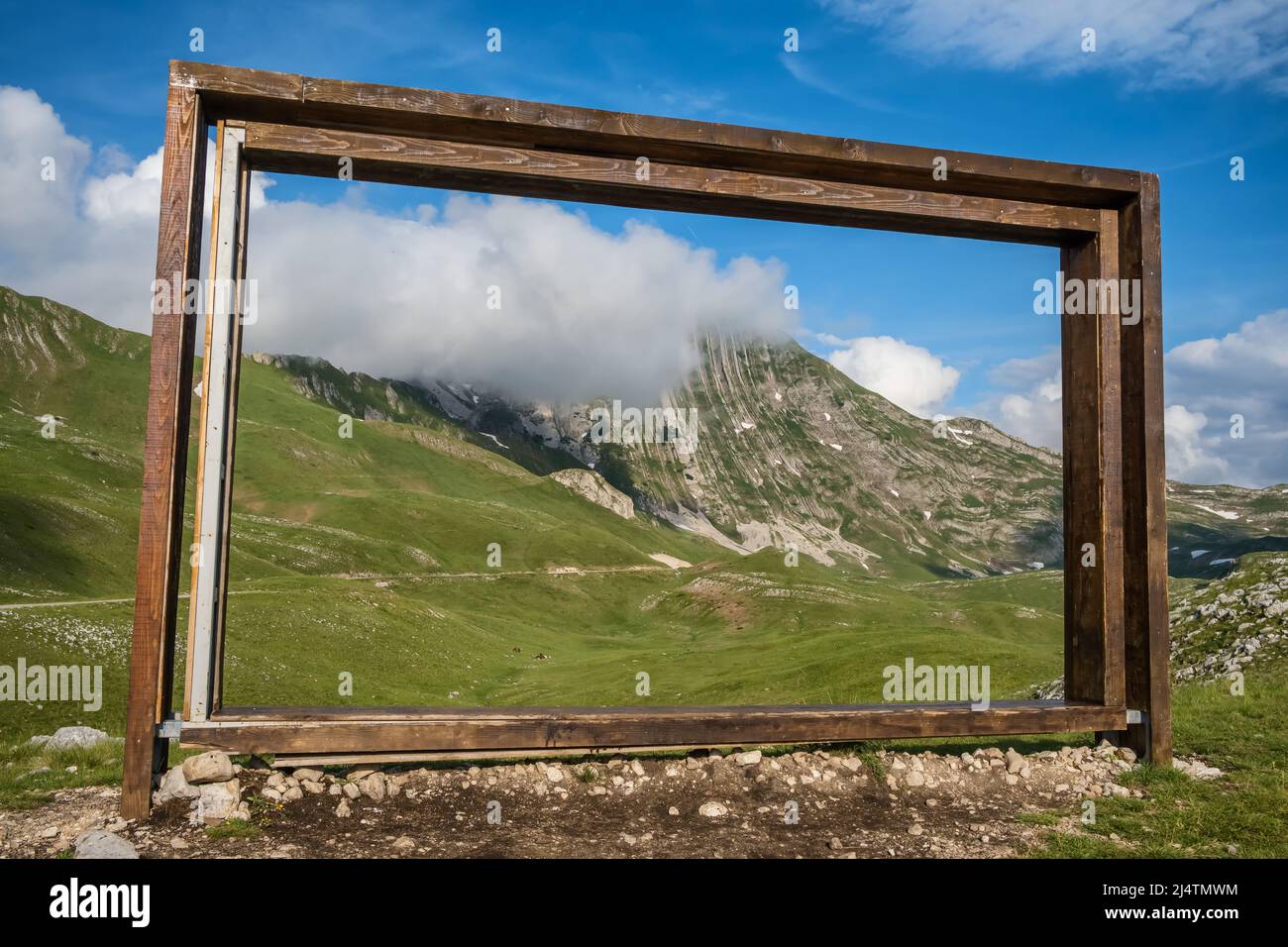 Rahmen im Durmitor Nationalpark, Montenegro mit einem schönen Blick auf die Berge Stockfoto