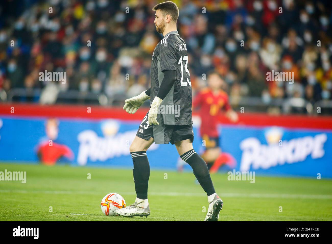 Unai Simon Torhüter Spaniens in Aktion während eines Freundschaftsspiel zwischen Spanien und Island im Stadion Riazor am 29. März 2022 in La Coruna, Spanien. Stockfoto