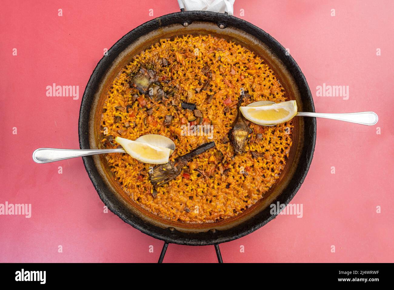 Gemüsepaella valenciana, Valencia, Bundesland Valencia, Spanien Stockfoto