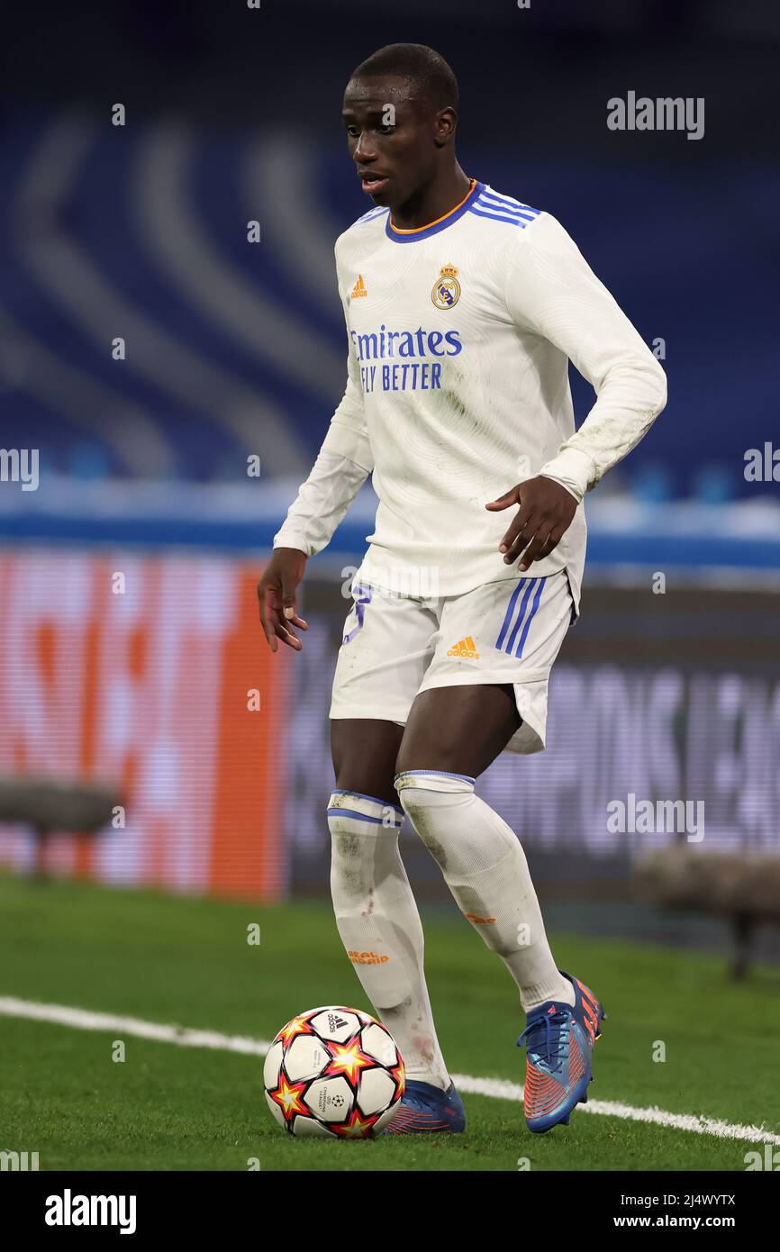 Madrid, Spanien, 12.. April 2022. Ferland Mendy von Real Madrid während des UEFA Champions League-Spiels im Bernabeu, Madrid. Bildnachweis sollte lauten: Jonathan Moscrop / Sportimage Stockfoto