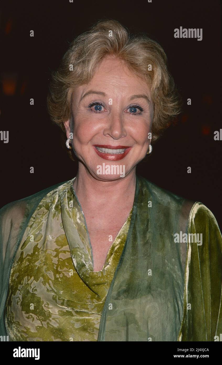 Michael Learned nimmt am 17. September 2000 an der Eröffnungsnacht von Gore Vidals „The Best man“ im Virginia Theatre in New York City Teil. Foto: Henry McGee/MediaPunch Stockfoto