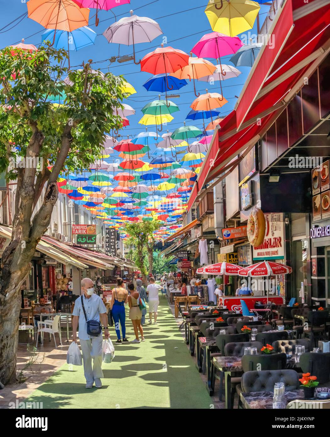 Straßen der Altstadt von Antalya in der Türkei Stockfoto