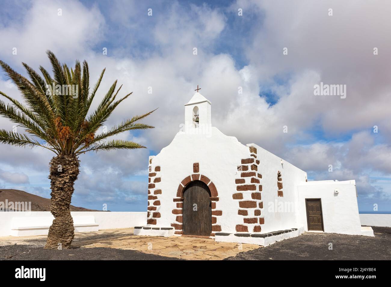 Kirche in der Nähe von Tinajo auf Lanzarote, Kanarische Inseln im Atlantischen Ozean Stockfoto