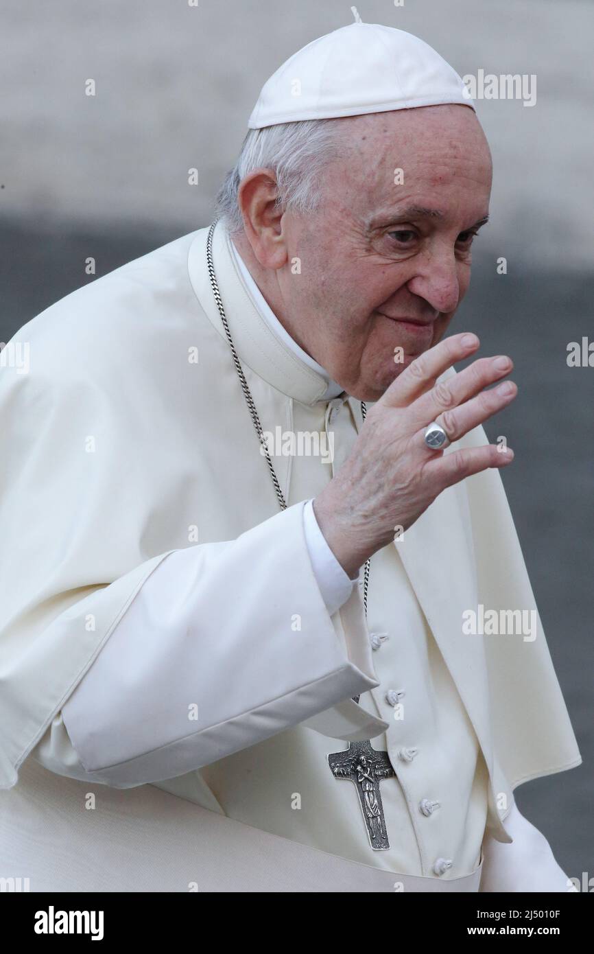 18. April 2022 - PAPST FRANZISKUS Trifft Die Italienischen Jugendlichen