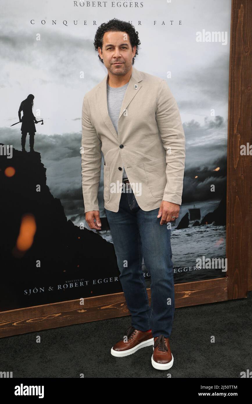18. April 2022 - Hollywood, Kalifornien - Jon Huertas. Los Angeles Premiere von „The Northman“ im TCL Chinese Theatre. (Bild: © FS/AdMedia über ZUMA Press Wire) Stockfoto