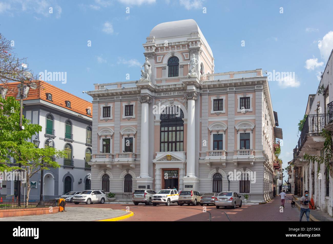 Palacio Municipal Building in Plaza Mayor, Old Quarter (Casco Viejo), Panama City, Panama Province, Republik Panama Stockfoto