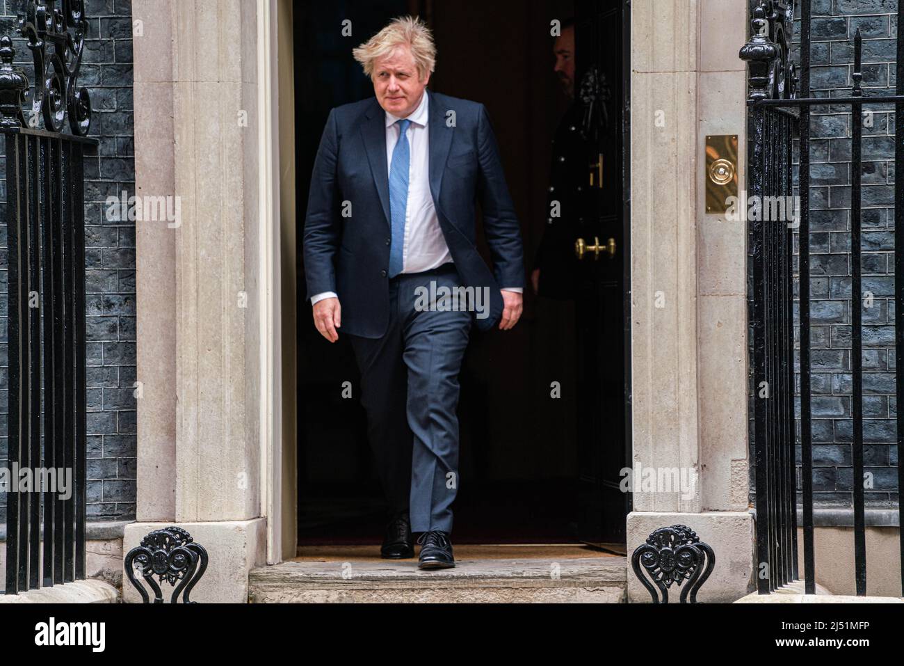 LONDON, GROSSBRITANNIEN. 19. April 2022. Premierminister Boris Johnson begrüßt seinen Amtskollegen, Premierminister der Region Irakkurdistan, Masrour Barzani, zu einem bilateralen Treffen in der Downing Street. Kredit: amer ghazzal/Alamy Live Nachrichten Stockfoto