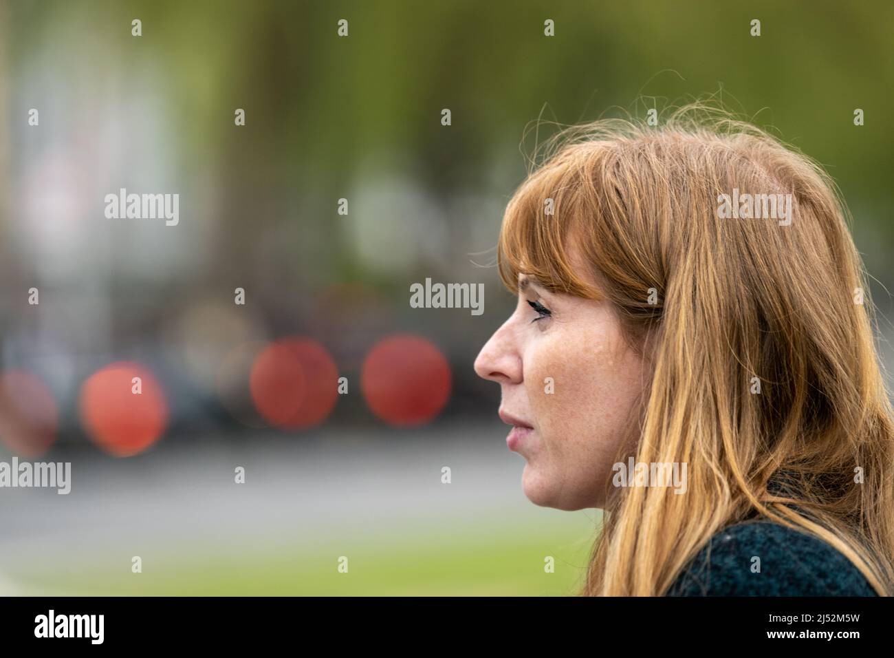 London, Großbritannien. 19. April 2022. Angela Rayner, stellvertretende Vorsitzende der Arbeiterpartei und Abgeordnete von Ashton-under-Lyne, trifft im Rahmen einer Demonstration im House of Commons ein. Kredit: Ian Davidson/Alamy Live Nachrichten Stockfoto
