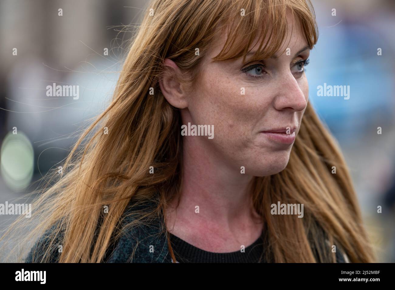 London, Großbritannien. 19. April 2022. Angela Rayner, stellvertretende Vorsitzende der Arbeiterpartei und Abgeordnete von Ashton-under-Lyne, trifft im Rahmen einer Demonstration im House of Commons ein. Kredit: Ian Davidson/Alamy Live Nachrichten Stockfoto