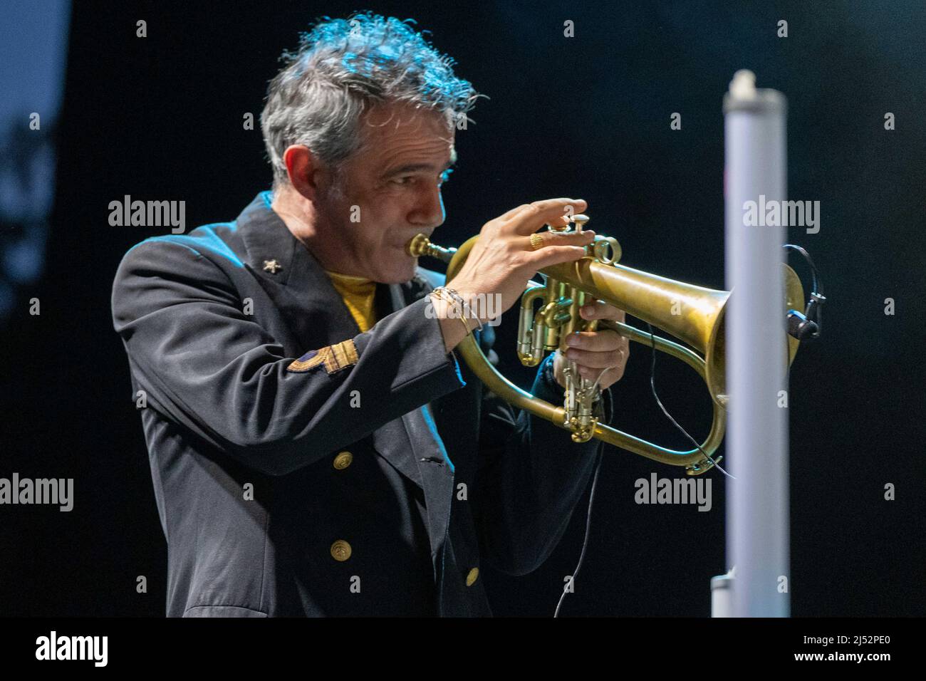 Verona, Italien. 30. Juni 2021. Das Bild zeigt Paolo Fresu während der Aufführung am Teatro Romano in Verona zum Rumours Festival 2021 Stockfoto