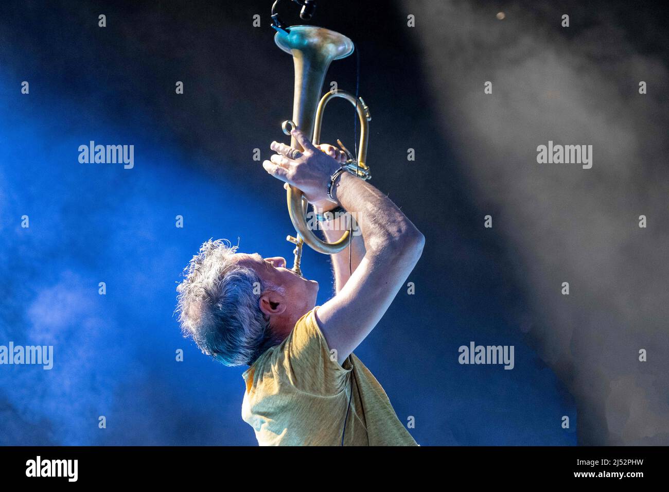 Verona, Italien. 30. Juni 2021. Das Bild zeigt Paolo Fresu während der Aufführung am Teatro Romano in Verona zum Rumours Festival 2021 Stockfoto