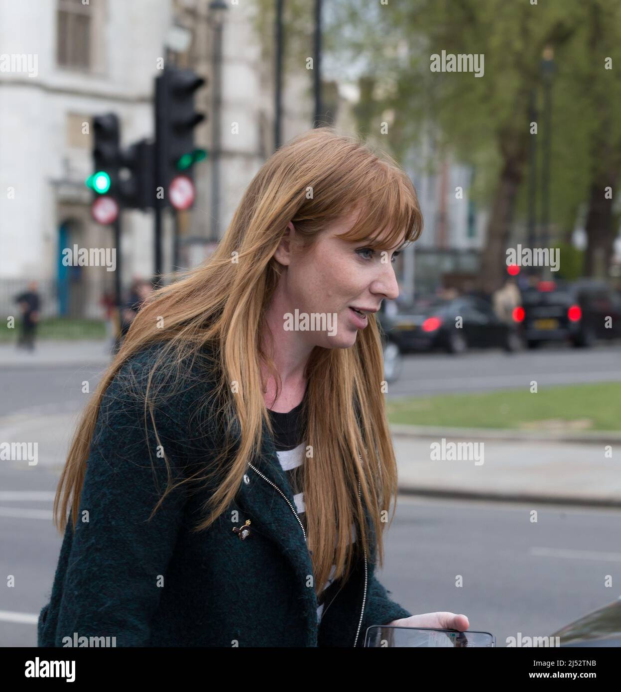 London, großbritannien, 19.. April Angela Rayner, stellvertretende Vorsitzende der Labour-Partei und Abgeordnete, trifft im House of Commons ein Stockfoto