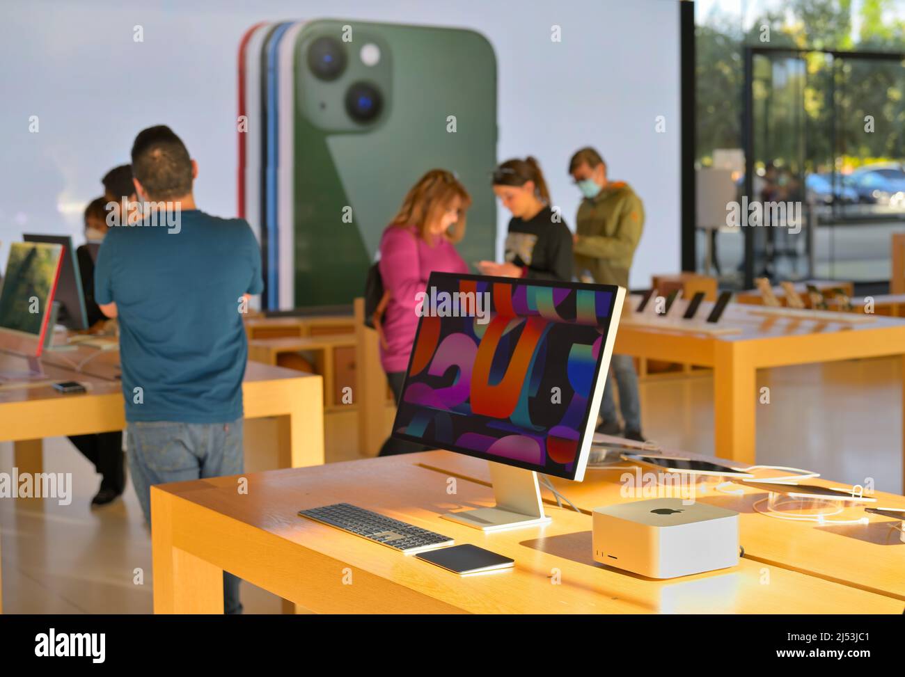 Das brandneue Mac Studio wird im Besucherzentrum des Apple Park, Cupertino CA, gezeigt Stockfoto