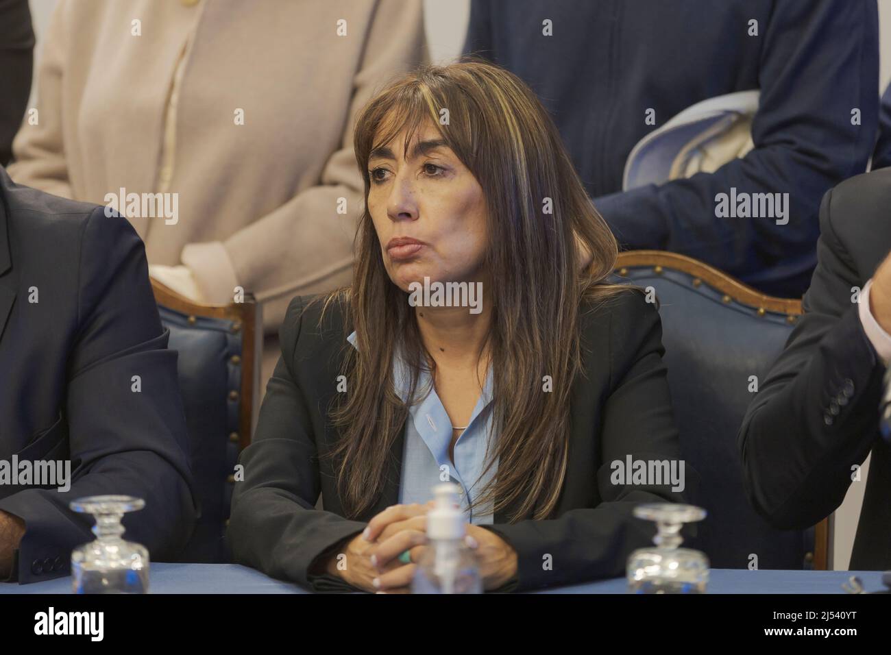 Die politische Koalition Juntos por el Cambio (JxC) warnte in einer Pressekonferenz im Nationalkongress, dass sie vor Gericht gehen und die Präsidentin des Senats Cristina Kirchner und den Präsidenten der Abgeordnetenkammer Sergio Massa verklagen wird, wenn sie nicht den nationalen Abgeordneten Roxana ernennen Reyes von der Union Civica Radical (UCR) und Senator Luis Juez von der propuesta Republicana (Pro) als Berater gemäß dem Urteil des Obersten Gerichtshofs. Nationale Abgeordnete Roxana Reyes (UCR) während der Pressekonferenz. (Foto von Esteban Osorio/Pacific Press) Stockfoto