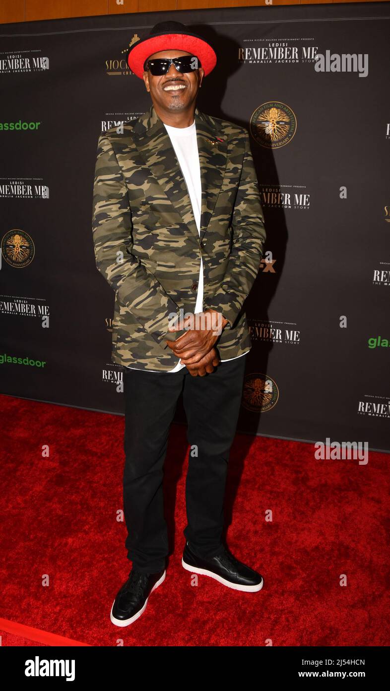 Los Angeles, Ca. 19. April 2022. Gerald Slink Johnson nimmt an der Eröffnungsnacht des Pan African Film & Arts Festivals Teil, der Weltpremiere von Remember Me: The Mahalia Jackson Story in der Directors Guild of America am 19. April 2022 in Los Angeles, Kalifornien. Kredit: Koi Sojer/Snap'n U Fotos/Media Punch/Alamy Live Nachrichten Stockfoto