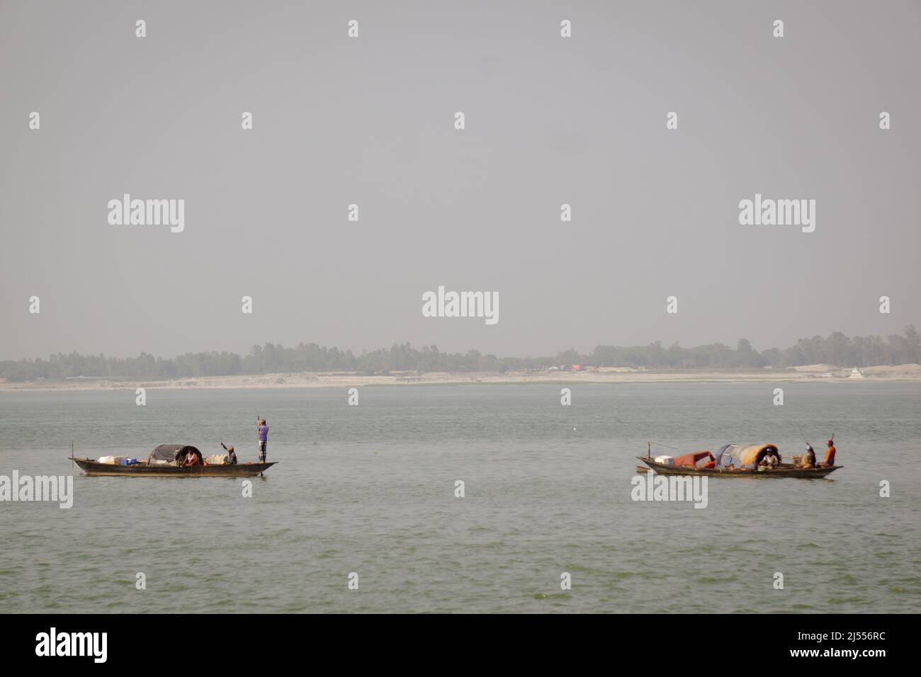 Der größte Fluss in Bangladesch ist der Padma. Die Botschaft von der Ankunft des Monsuns. Fischer fangen hilsa-Fische mit dem Boot. Foto wurde aufgenommen fr Stockfoto
