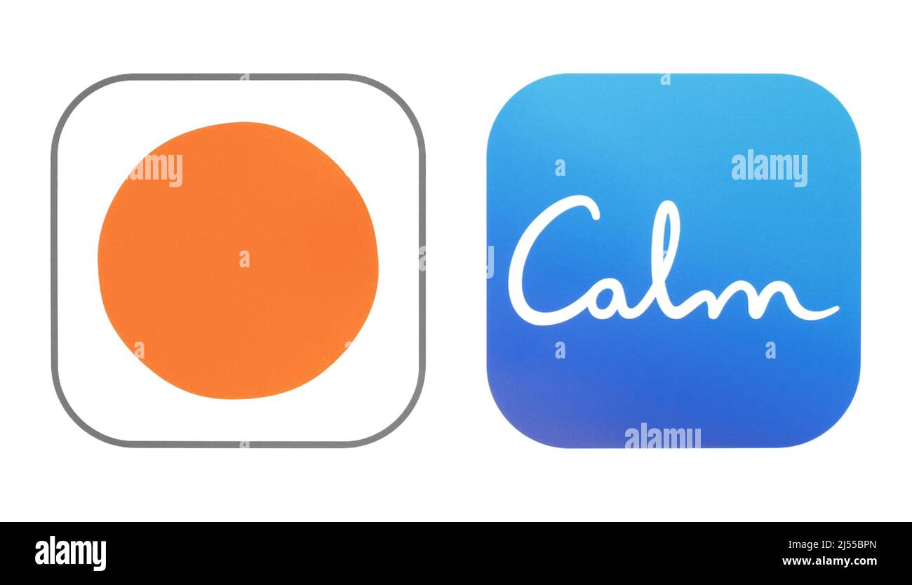 Kiew, Ukraine - 08. Februar 2022: Set von populären Meditation mobile Apps Icons: Ruhe und Headspace, gedruckt auf weißem Papier Stockfoto