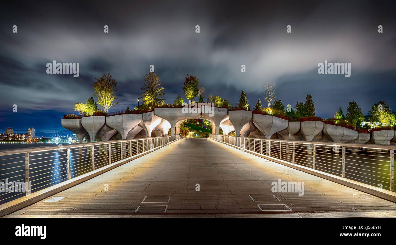 Little Island Park in New York City, Manhattan Pire Stockfoto