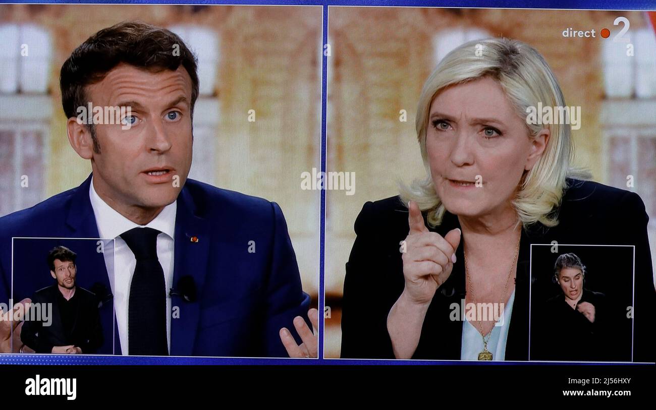 MACRON UND LE PEN IN DER PRÄSIDENTSCHAFTSDEBATTE IM FERNSEHEN Stockfoto