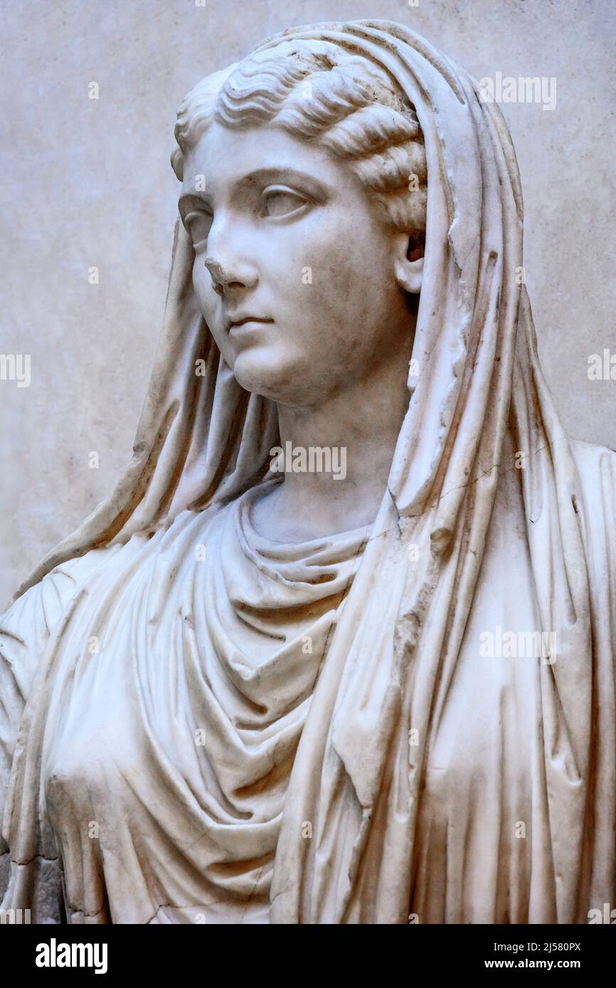 Livia Drusilla, 59 v. Chr. – 29 n. Chr., römische Kaiserin und Ehefrau des römischen Kaisers Augustus und Mutter des Tiberius. Statue aus Paestum in Italien, Jetzt in Th Stockfoto