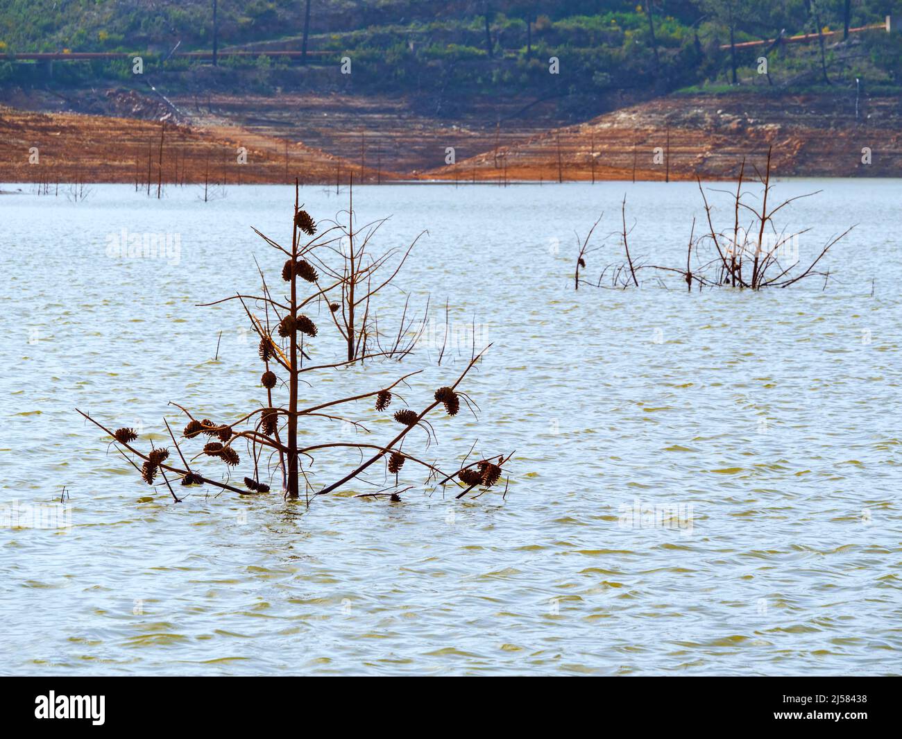 Blick auf den Gossan-Stausee bei Riotinto, Huelva Stockfoto