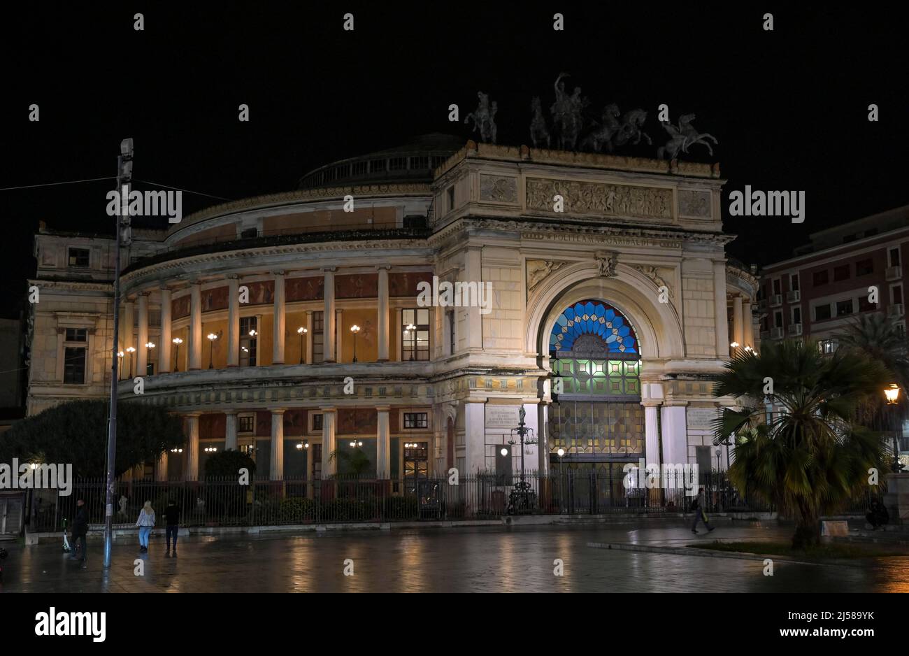 Teatro Politeama, Palermo, Sizilien, Italien Stockfoto