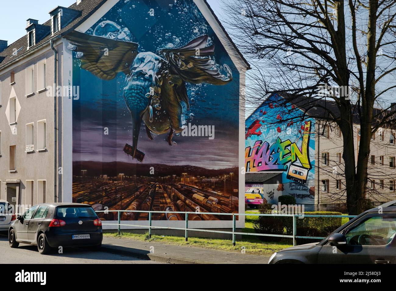 Streetart an Hausfassaden im Stadtteil Vorhalle, Hagen, Ruhrgebiet, Nordrhein-Westfalen, Deutschland Stockfoto