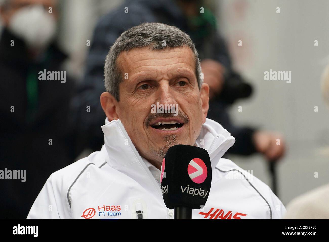 Imola, Italien. 21. April 2022. 04/21/2022, Autodromo Enzo e Dino Ferrari, Imola, Formel 1 Rolex Gran Premio del Made in Italy e dell'Emilia Romagna 2022, im Bild Teamchef Günther Steiner (Haas F1 Team) Credit: dpa/Alamy Live News Stockfoto