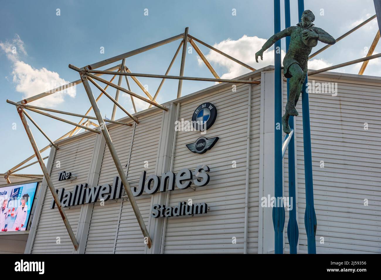 Stadion der Rugby-League-Mannschaft von Warrington Wolves das Halliwell Jones-Stadion in Warrington. Auch historisch bekannt als die Drähte. Stockfoto