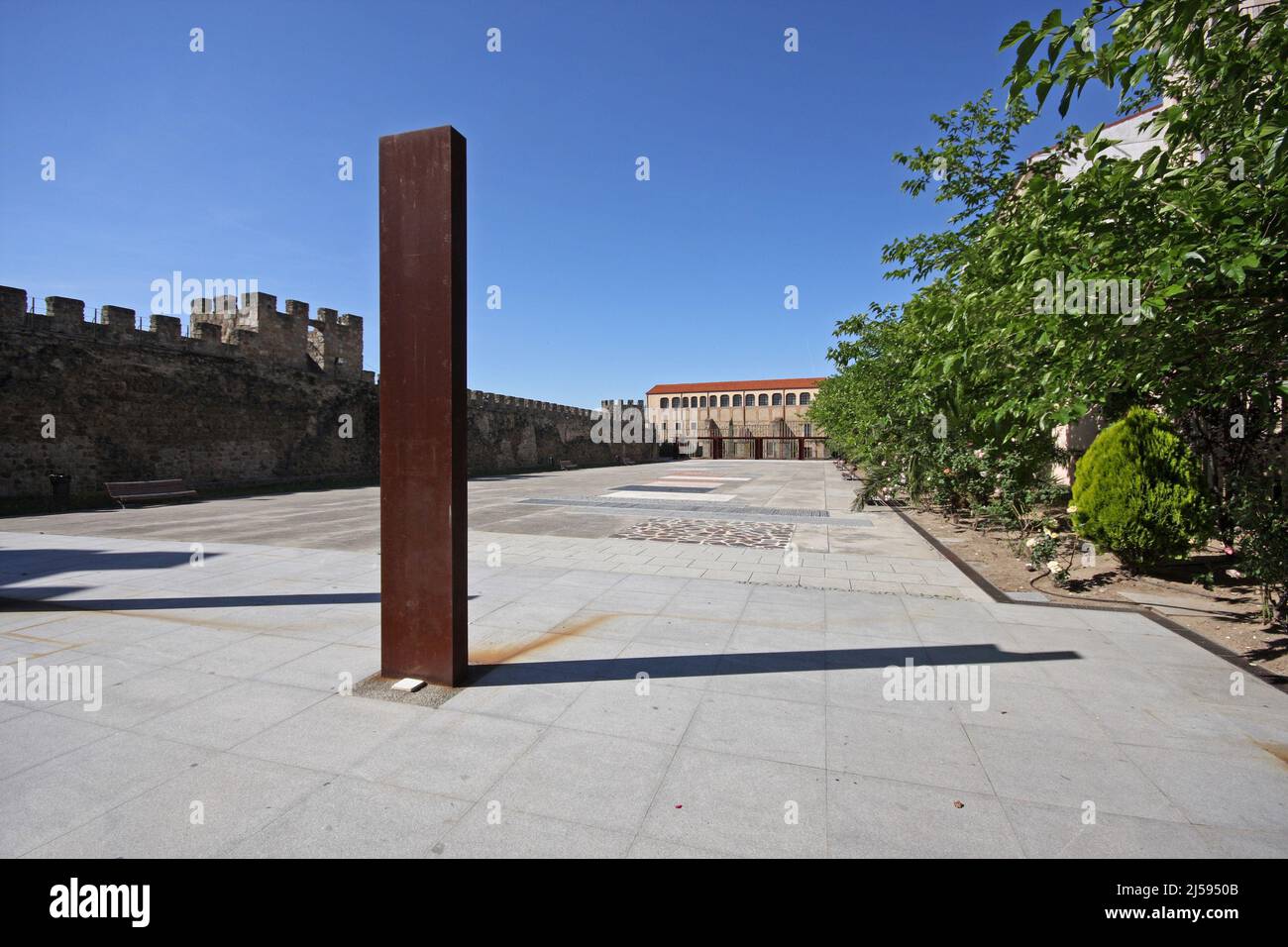 Stadtmauern im Parque Gabriel y Galan in Plasencia, Extremadura, Spanien Stockfoto