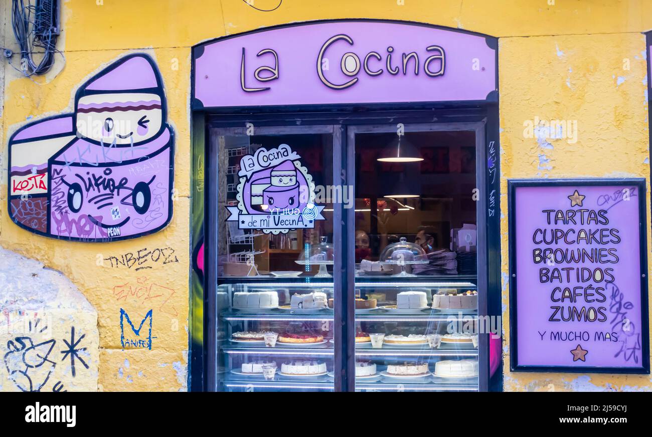 La Cocina de mi Vecina, Bäckerei und Café mit Keksen, Säften und Kuchen. Madrid, Spanien Stockfoto