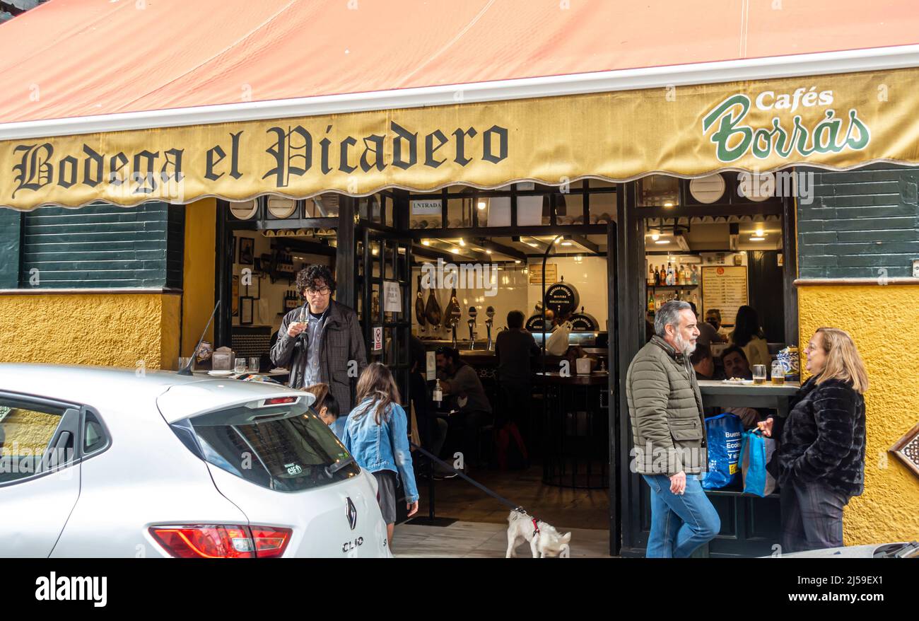 Bodega El Picadero. Restaurant spezialisiert auf vinos, Chacinas, montaditos und desayunos.Sevilla, Spanien, Andalusien Stockfoto