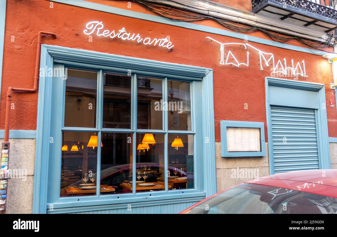 Taj Mahal Restaurant mit indischer Küche. Madrid Spanien Stockfoto