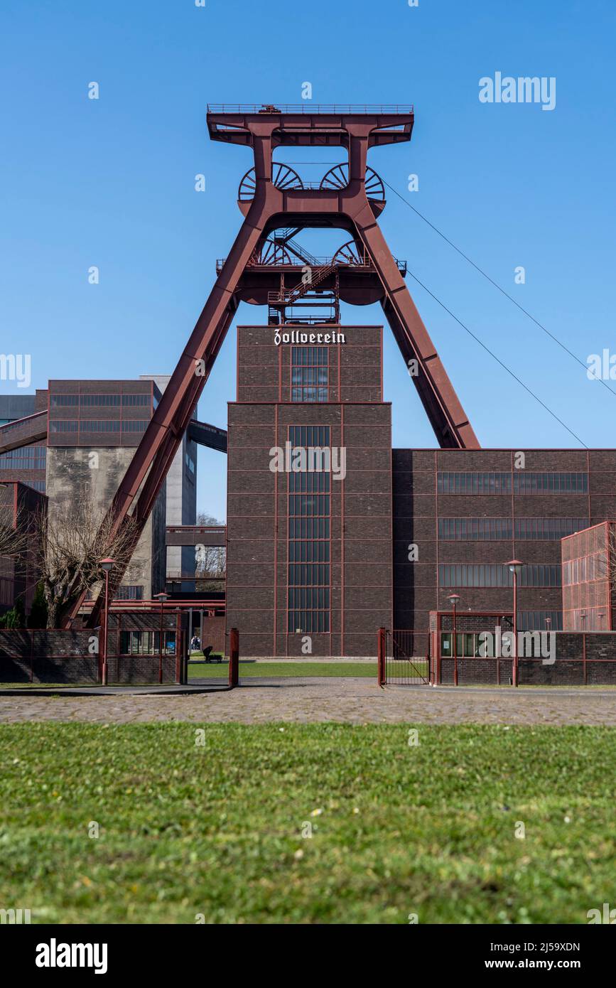 Zeche Zollverein, UNESCO Welterbe, Essen, NRW, Deutschland, Zeche Zollverein, UNESCO Welterbe, Doppelbock Fördergerät von Schacht XII, Essen, NRW, Stockfoto