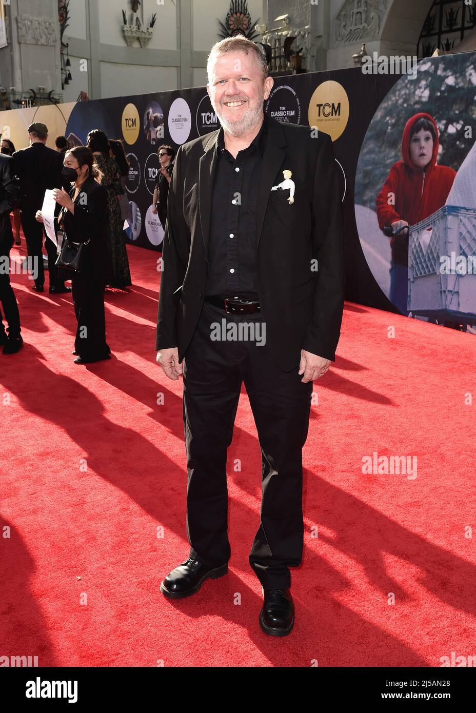 Los Angeles, USA. 21. April 2022. Robert MacNaughton beim TCM Classic Film Festival 2022 auf dem roten Teppich - 40.-jährige Vorführung von „E.T., The Extra-Terrestrial“ am 21. April 2022 im TCL Chinese Theatre in Los Angeles, CA. (Foto von Scott Kirkland/Sipa USA) Quelle: SIPA USA/Alamy Live News Stockfoto