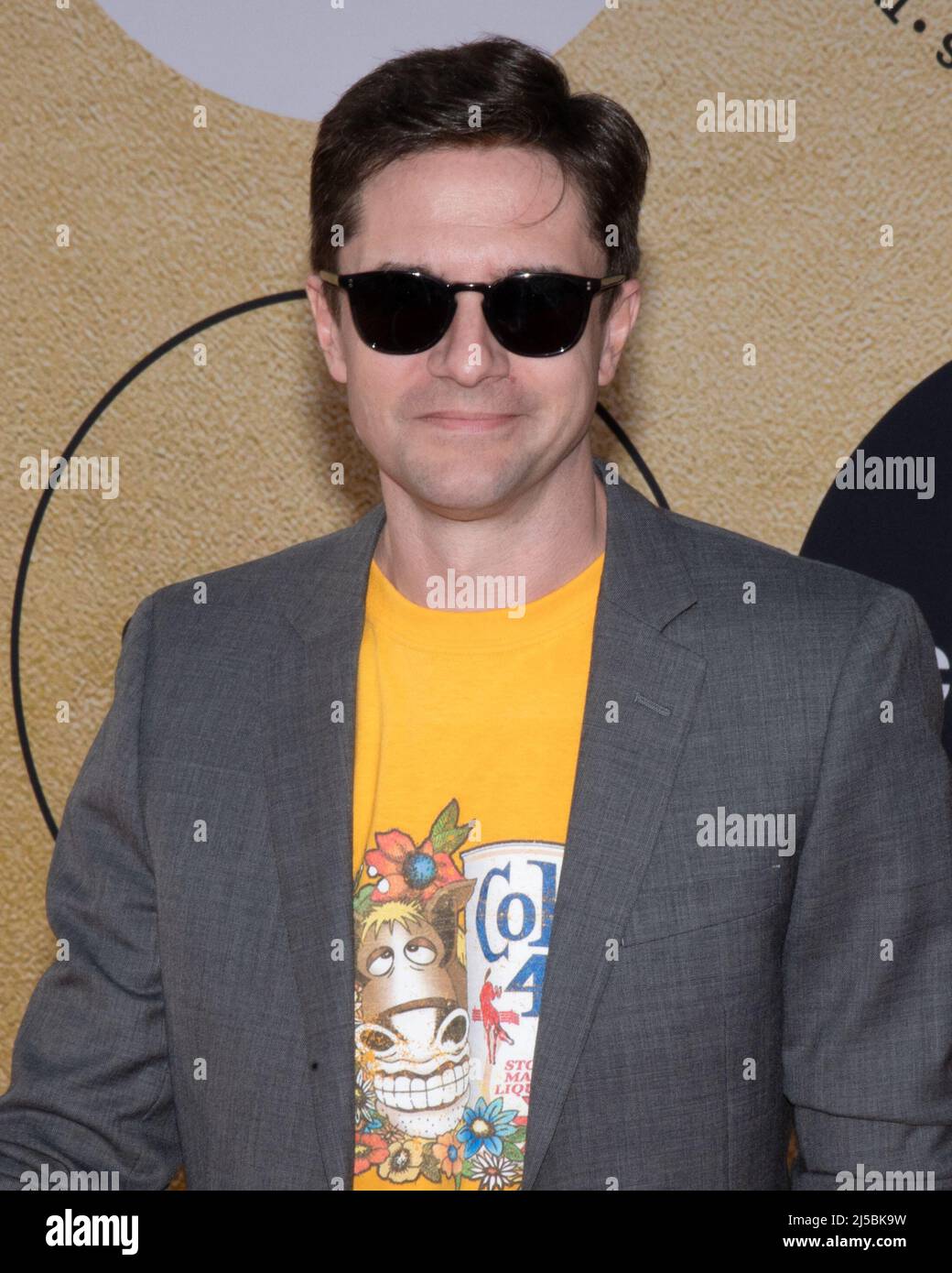 21. April 2022 - Los Angeles, Kalifornien - Topher Grace. 2022 TCM Classic Film Festival Eröffnungsnacht 40. Jubiläumsvorführung von ''E.T. Der Außerirdische. (Bild: © Billy Bennight/AdMedia über ZUMA Press Wire) Stockfoto
